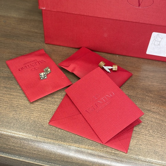 Valentino Rockstud Ankle Strap Heels Size 38 1/2 - Picture 10 of 10